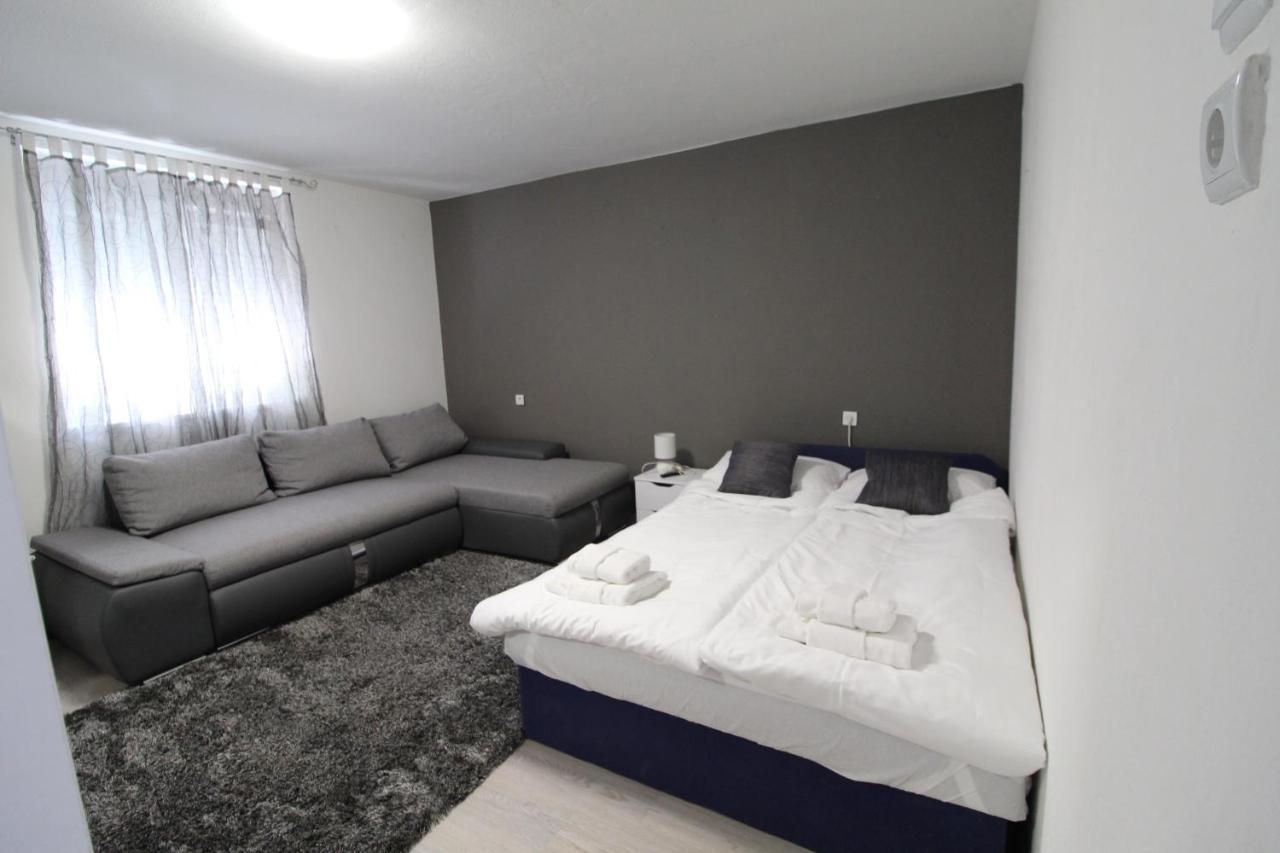 Apartment Matijas, 3 Bedroom Apt With Terrace And Parking Split Zewnętrze zdjęcie