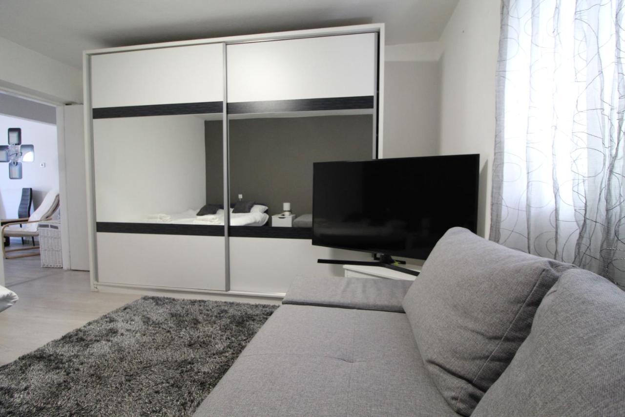 Apartment Matijas, 3 Bedroom Apt With Terrace And Parking Split Zewnętrze zdjęcie